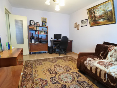 Alecu Russo - etajul 2 - apartament 3 camere decomandate