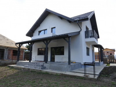 Calea Romanului - vilă P+1 - 160 mp - teren 570mp - la cheie!!! 