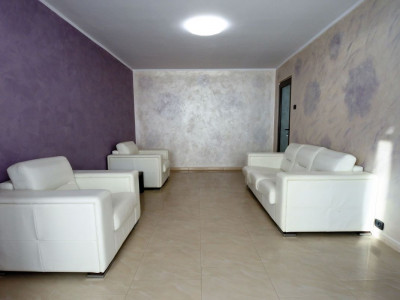 Republicii - apartament 3 camere decomandate - semimobilat