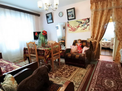Zona Milcov - Alecu Russo - etajul 1 - semidecomandat - fără imbunătățiri