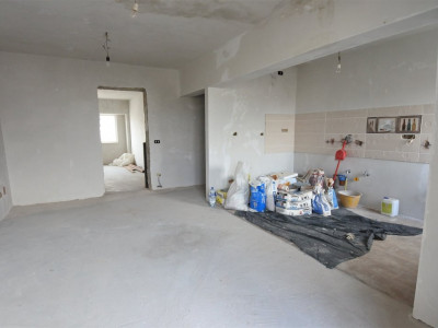 45.000 EURO - Mihai Viteazu - apartament 2 camere - etajul 7