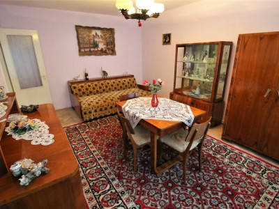 Aleea Ghioceilor-apartament 3 camere decomandate - mobilat - numai 180 E