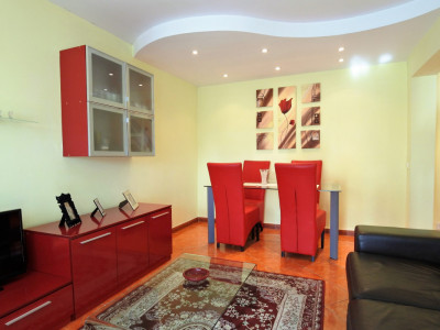 Zona Republicii - 3 camere decomandate - renovat recent