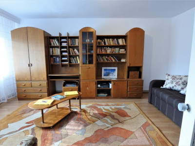 Zona Nord - Stefan cel Mare - etajul 3 - garsoniera confort 1 sporit
