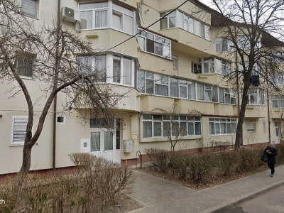 Neagoe Vodă-spate Bancorex - etajul 2 - decomandat - fără îmbunătățiri!!! i