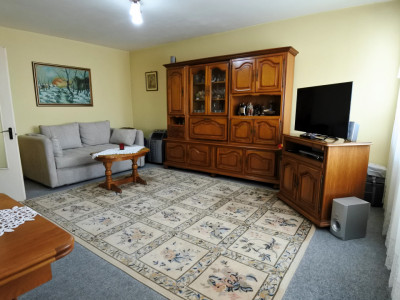 zona Nord-apartament 3 camere decomandate-etajul 2-bloc 1996