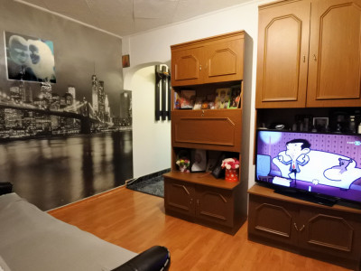 Zona Miron Costin - etajul 2 - apartament 3 camere nedecomandate