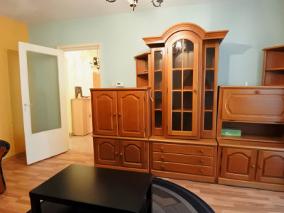 Zona Nord - 22 Decembrie - apartament 3 camere decomandate - 72.000 EURO