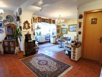 Apartament cu 2 camere în inima Bacăului – Strada Ana Ipătescu